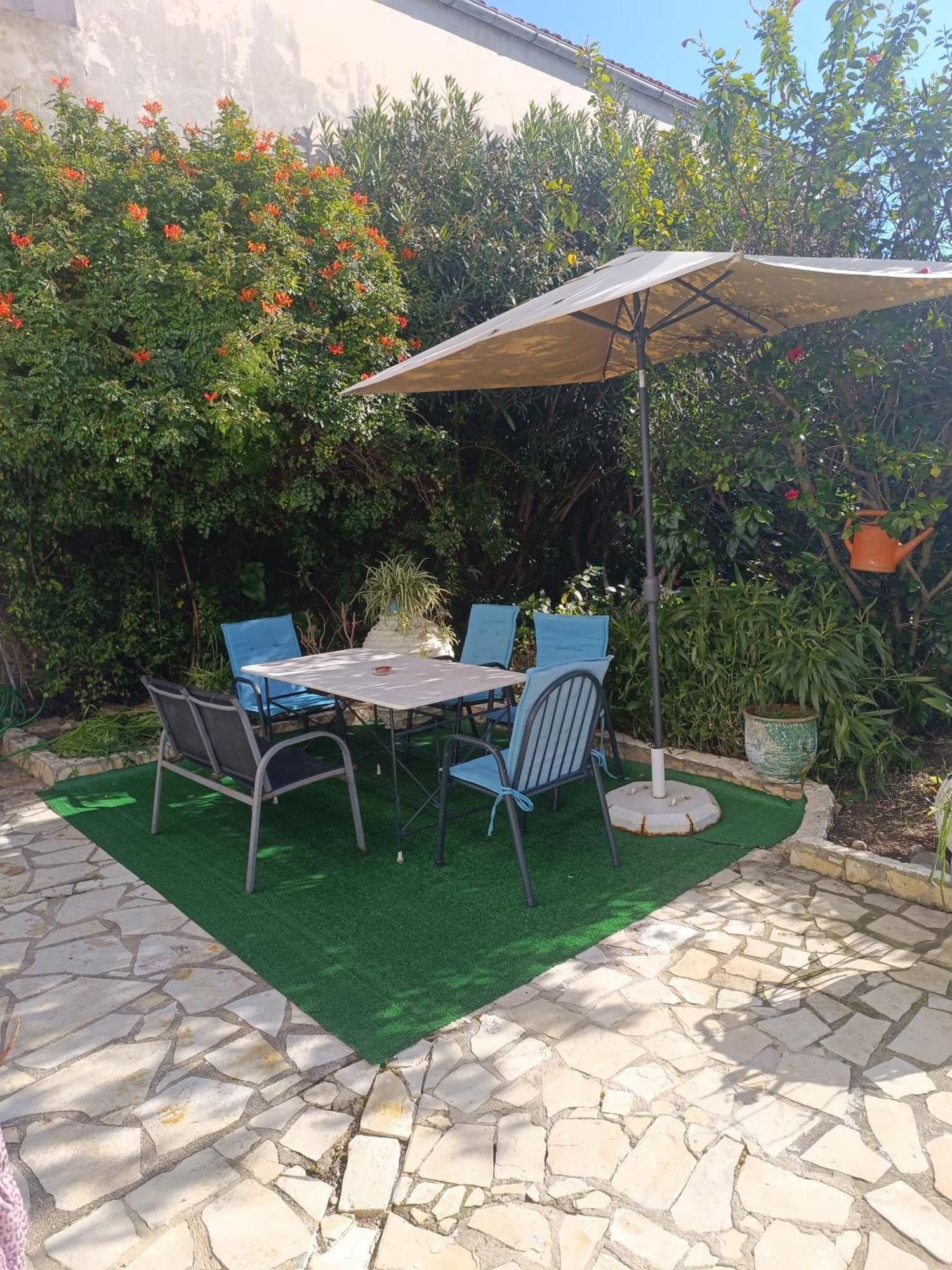 Garden Home Gaios Exterior photo